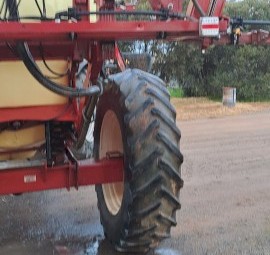 Hardi Navigator 5030 boom sprayer