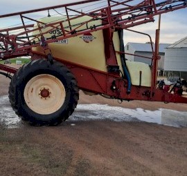 Hardi Navigator 5030 boom sprayer