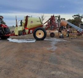 Hardi Navigator 5030 boom sprayer