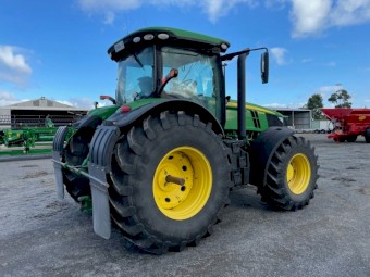 2018 John Deere 7230R Tractor