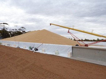 SAVE ON FREIGHT! 20x 3m long Ag-Crete Bunker Retaining Walls for bulk storage (full truckload)