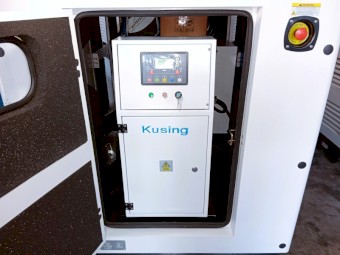 200KVA Cummins Silenced Diesel Generator 3 Phase 415V 