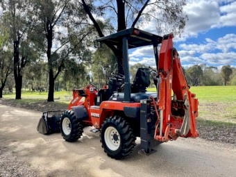 Kubota R420S Wheel Loader / Backhoe