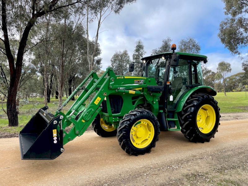 John Deere 5095M Tractor