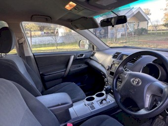 Toyota Kluger AWD 2010