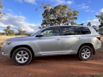 Toyota Kluger AWD 2010