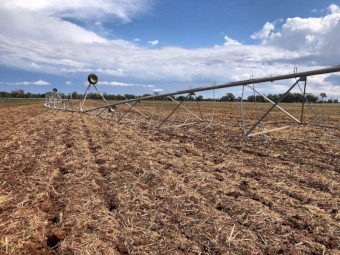 2012 Valley Centre Pivot Irrigator