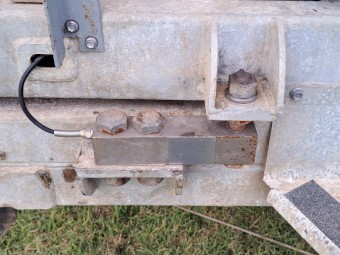 2019 - 3 bin FarmPro 3.5 tonne trailer with scales, 3 x remote slides, new auger flights/liners/bearings, new wheel bearings.