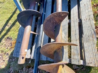 POST HOLE DIGGER SHERWOOD 3PL DIGGER & 2 AUGERS 20 INCH n 12 INCH SHERWOOD 3PL CRANE & HOLE DIGGER