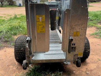 Peak Hill Sheep Handler