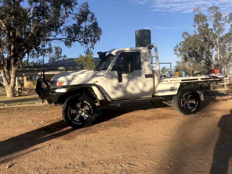2008 Toyota landcruiser 79 series