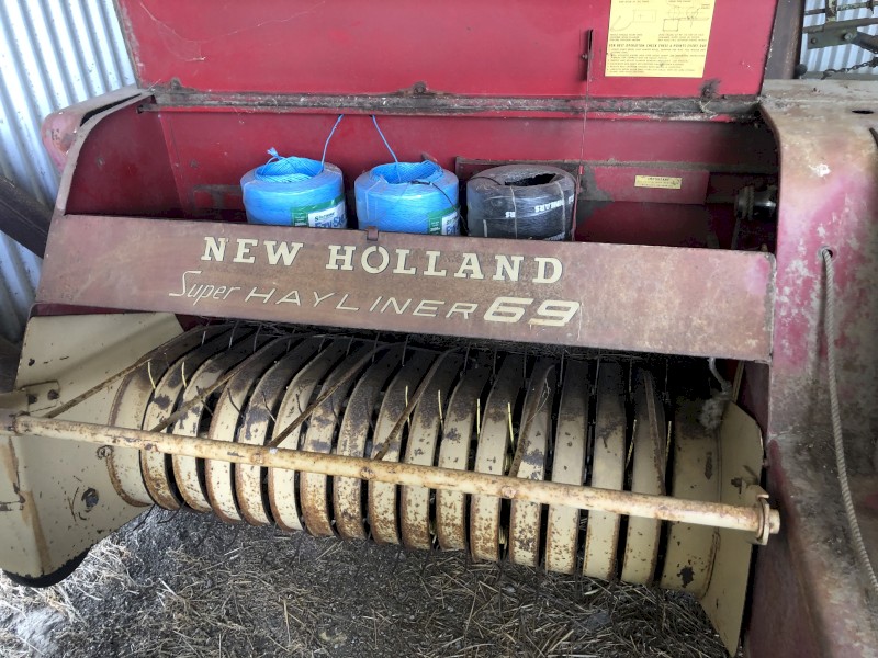New Holland Super 69 Small Square Baler