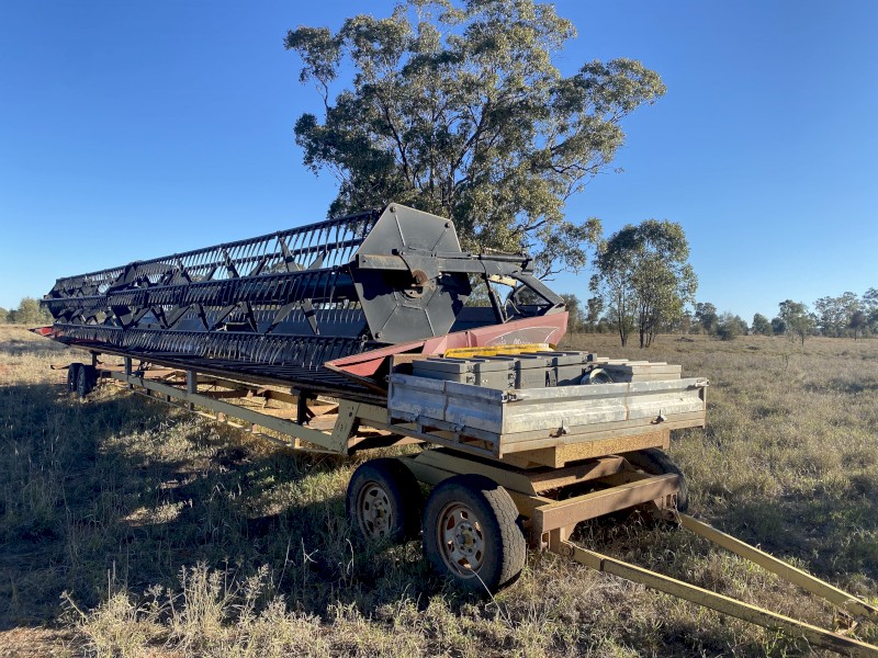 Midwest Crop Hawk 42ft  Draper Front