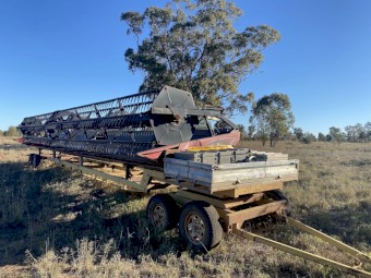 Midwest Crop Hawk 42ft  Draper Front