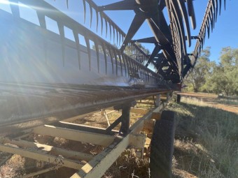 Midwest Crop Hawk 42ft  Draper Front