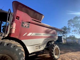 2010 Massey Ferguson 9795 Header