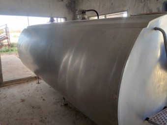 1999 Alfa Laval 7500L Milk Vat