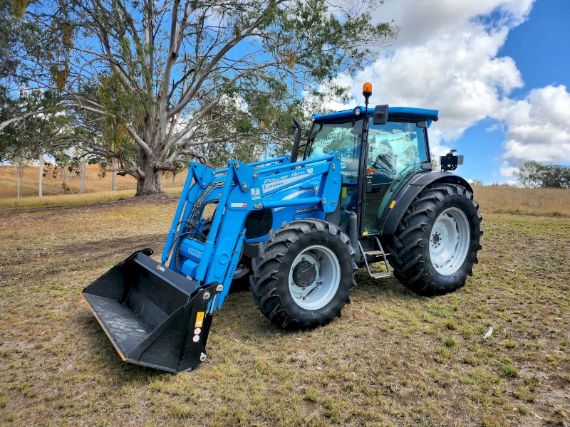 Tractor with FEL and 3rd Function in excellent condition
