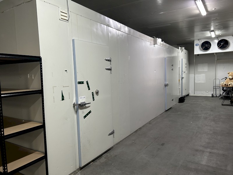 Used Cool Room & Freezer for Sale - 90% new