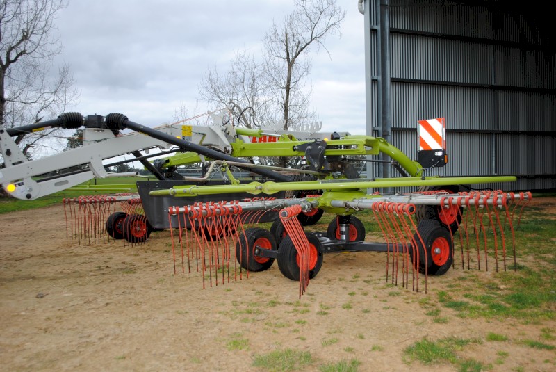 2020 CLAAS Liner 2700 Twin Rotor Rake