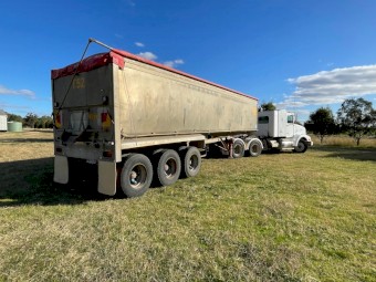 96 Western Star 4964 Prime Mover and 94 Triaxle Alloy 34 Ft Tipper Trailer
