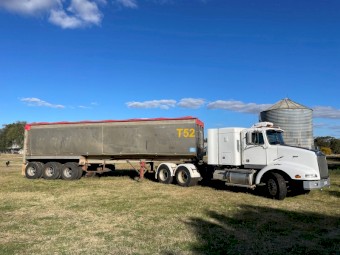 96 Western Star 4964 Prime Mover and 94 Triaxle Alloy 34 Ft Tipper Trailer