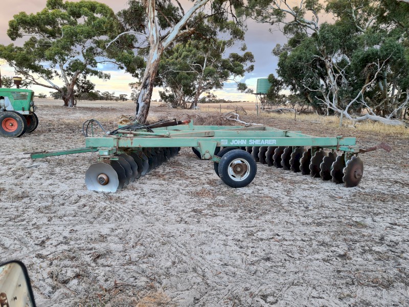 Under Auction - (A239) John Shearer Offset Disc's Model 606 