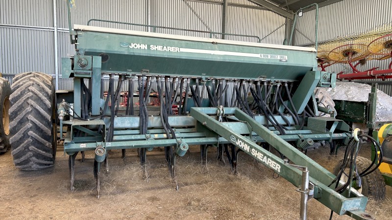 John Shearer 27 run  4 bin 6 row direct drill  very good condition