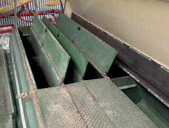 John Shearer 27 run  4 bin 6 row direct drill  very good condition