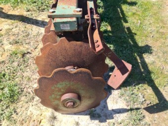 Under Auction - (A239) John Shearer Offset Disc's Model 606 