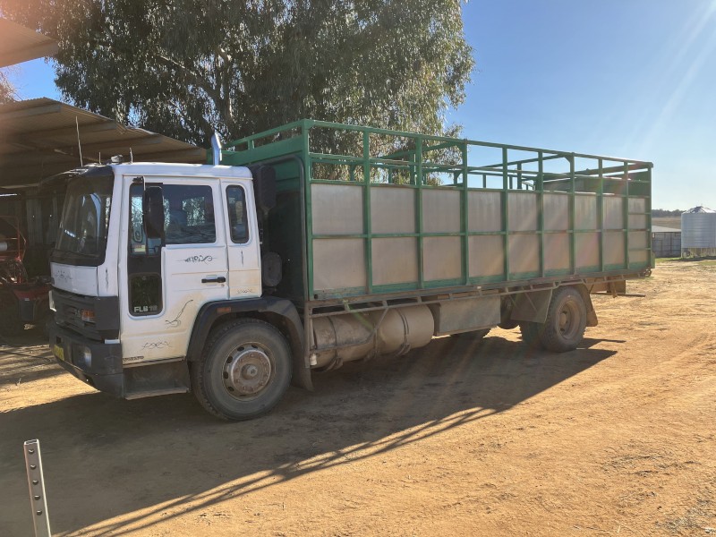 1995 Volvo FL6 18 Truck with 24 Ft  Duncan Cattle Float