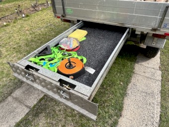 Dual Tandem Flat-Top Trailer