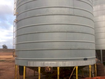 Ackland 50 tonne Silos x 2