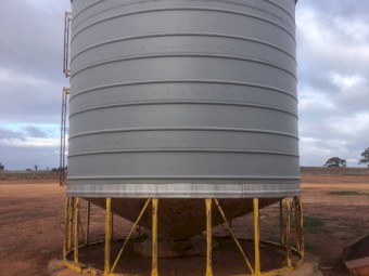 Ackland 50 tonne Silos x 2