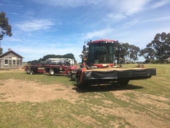 Case IH 1903 Windrower Mower Conditioner