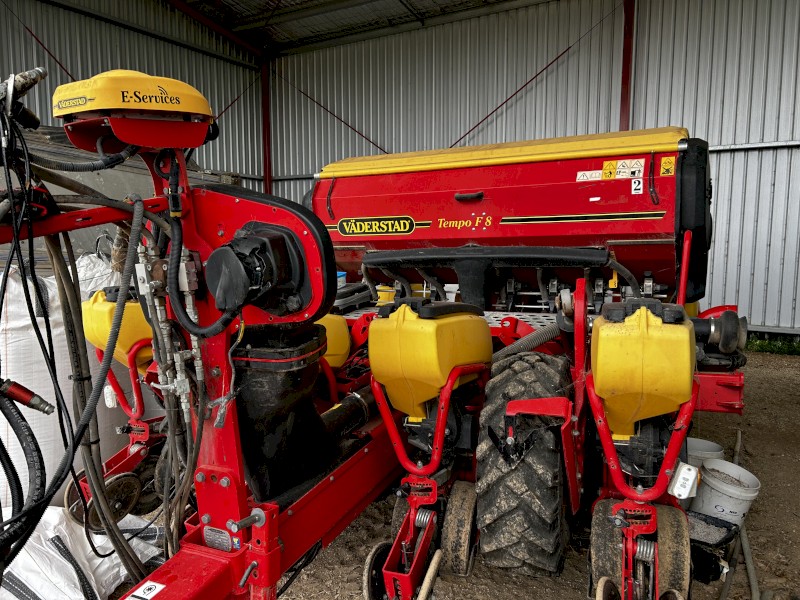 2019 Vaderstad Tempo F8 Planter