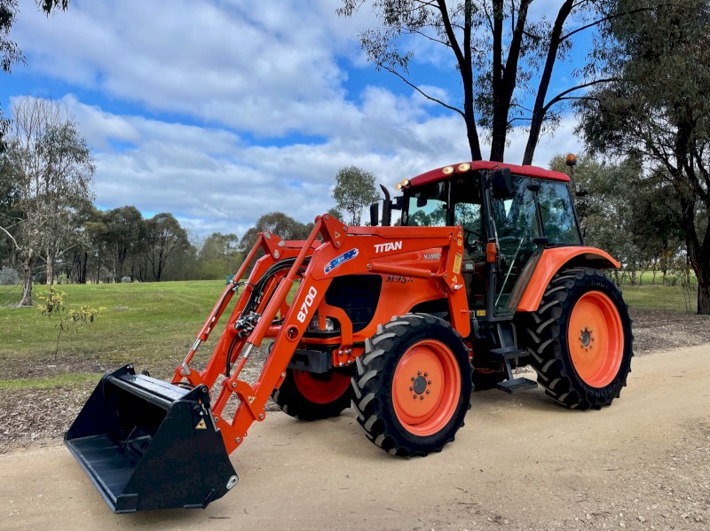 Kubota M956X Tractor