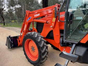 Kubota M956X Tractor