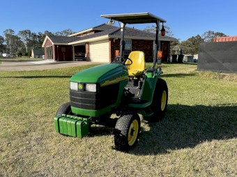 John Deere 4210 Tractor