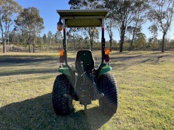 John Deere 4210 Tractor