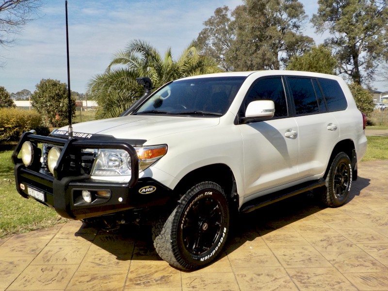 2014 Toyota Land Cruiser VX (4x4) 8 Seater Wagon