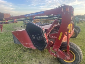 2015 New Holland Discbine 313 Mower Conditioner
