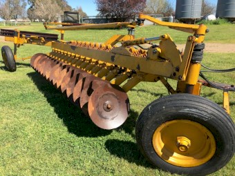 Chamberlain one way plough