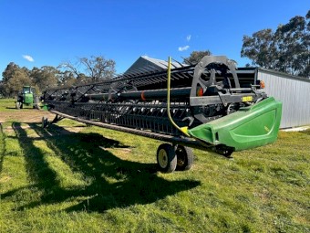 MacDon D65/John Deere 440D Front