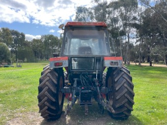 Kubota M7950 Tractor