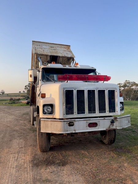 1979 International Acco 1600 S-Line Tipper Truck