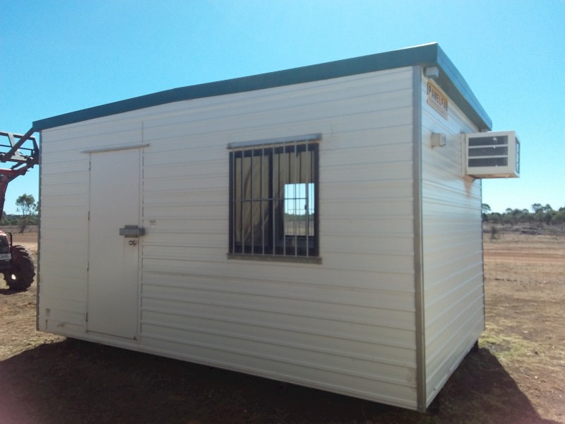 Panelfab 4.8m x 3.0m donga