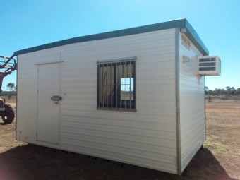 Panelfab 4.8m x 3.0m donga