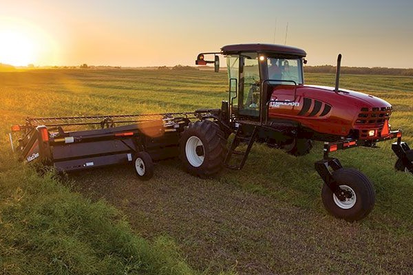 WANTED Contract Windrowing MacDon with 30ft front and HC10 Conditioner