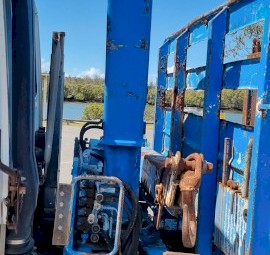 1991 Mitsubishi FK 415 Crane Truck